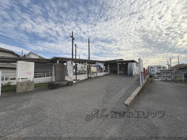 近くに畠田駅まで1700メートルあり