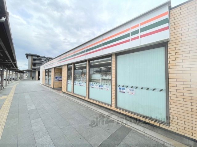 近くにセブンイレブンハートインJR法隆寺駅南口まで1600メートルあり