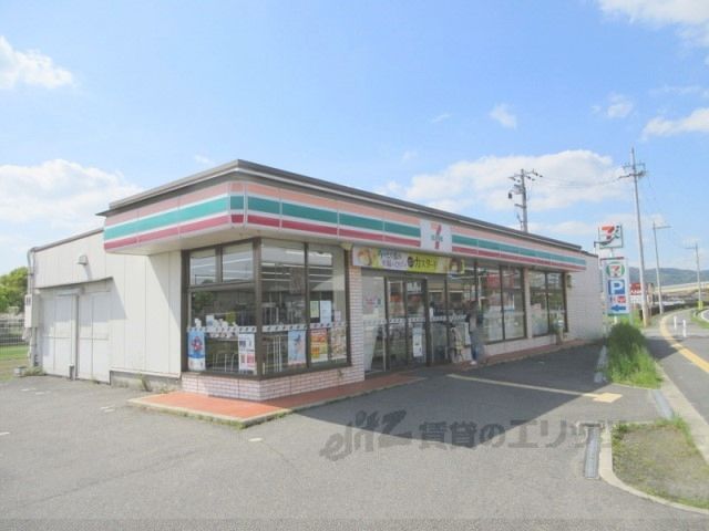 近くにセブンイレブン 法隆寺インター店まで1000メートルあり