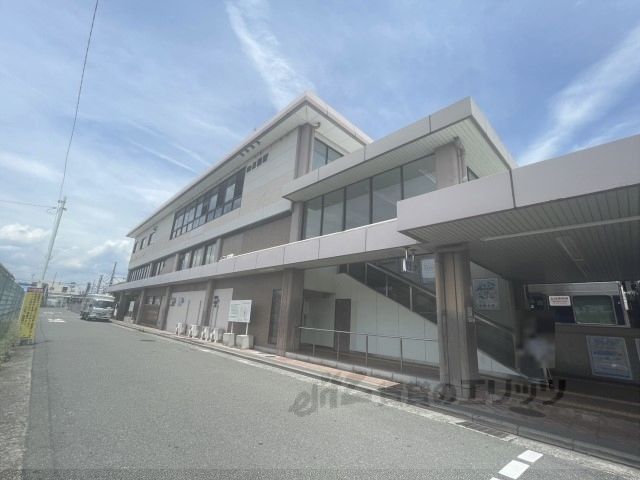 近くに四条畷駅まで850メートルあり