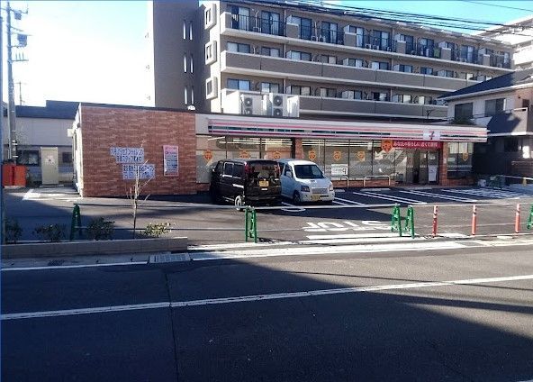 近くのセブン-イレブン 　浦安猫実５丁目店まで808m（徒歩11分）