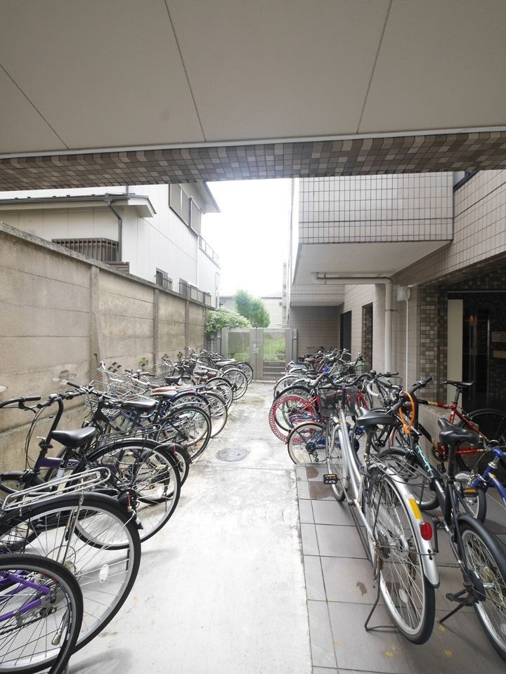 近くにユーレジデンス高円寺あり