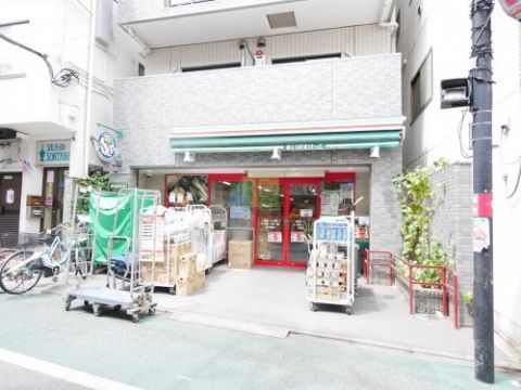 近くのまいばすけっと 経堂1丁目店まで135m(徒歩2分)
