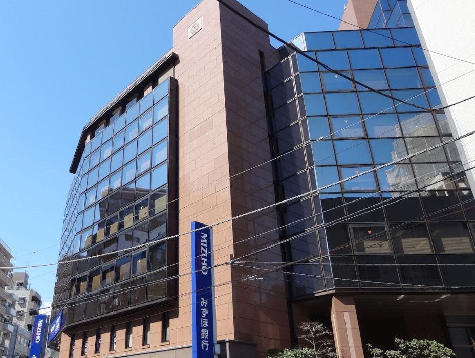 近くのみずほ銀行 恵比寿支店まで316m(徒歩4分)