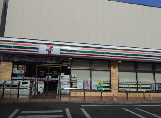 近くのセブンイレブン墨田４丁目店まで40m（徒歩1分）
