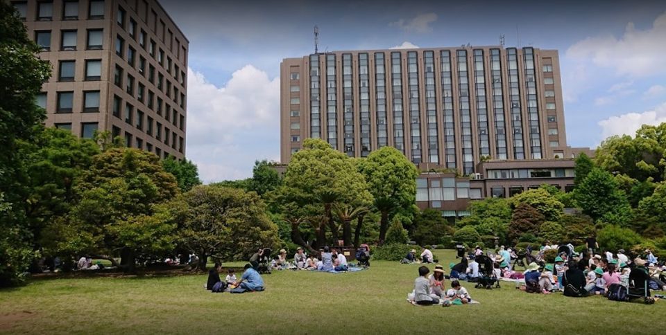 近くの大隈庭園まで330m(徒歩5分)