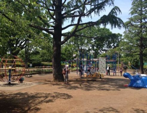 近くの玉川野毛町公園まで502m(徒歩7分)