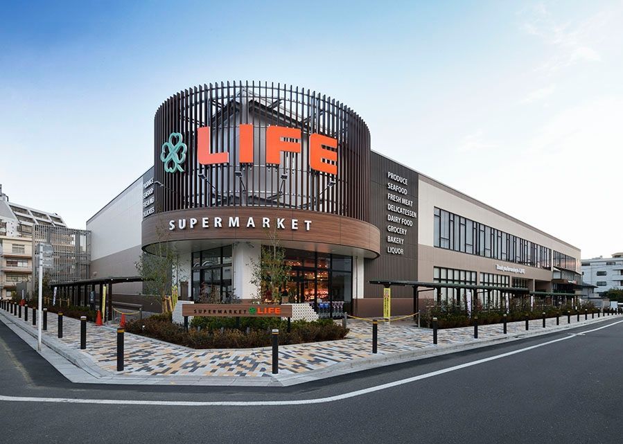 近くのライフ中野坂上店まで449m（徒歩6分）