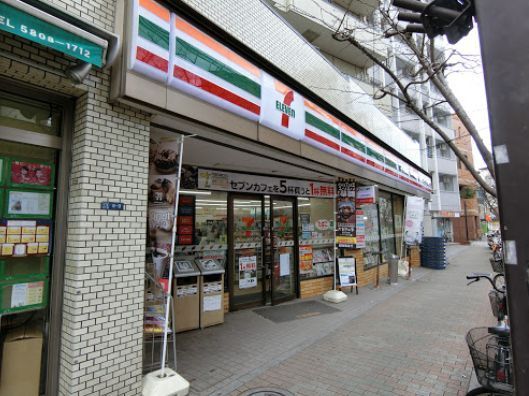 近くのセブンイレブン浅草千束店まで136m(徒歩2分)