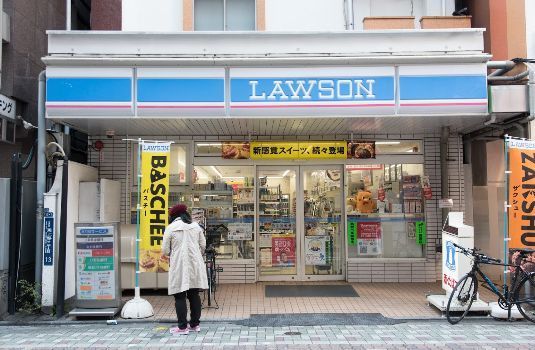 近くのローソン東上野車坂通店まで171m(徒歩3分)