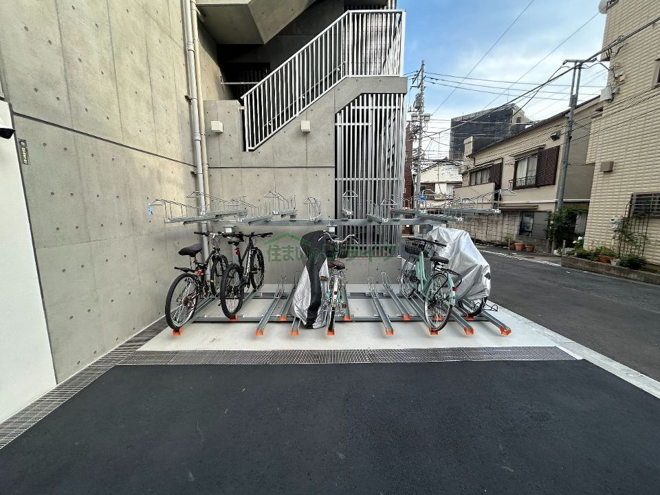 近くに施設あり