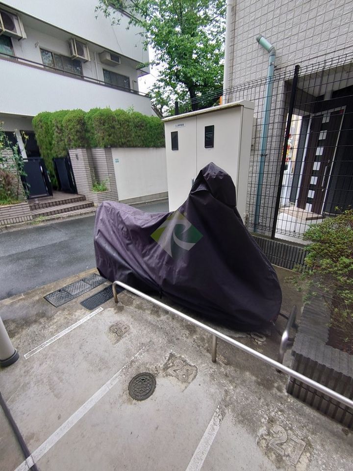 近くにパティーナ新大塚あり