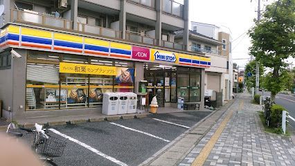 近くのミニストップ 　堀江４丁目店まで210m（徒歩3分）