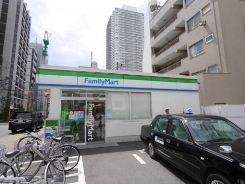 近くのファミリーマート 西浅草3丁目店まで94m(徒歩2分)