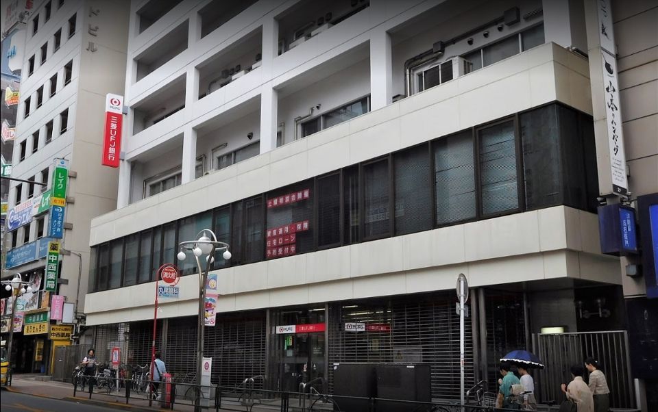 近くの三菱UFJ銀行　高田馬場支店まで916m（徒歩12分）