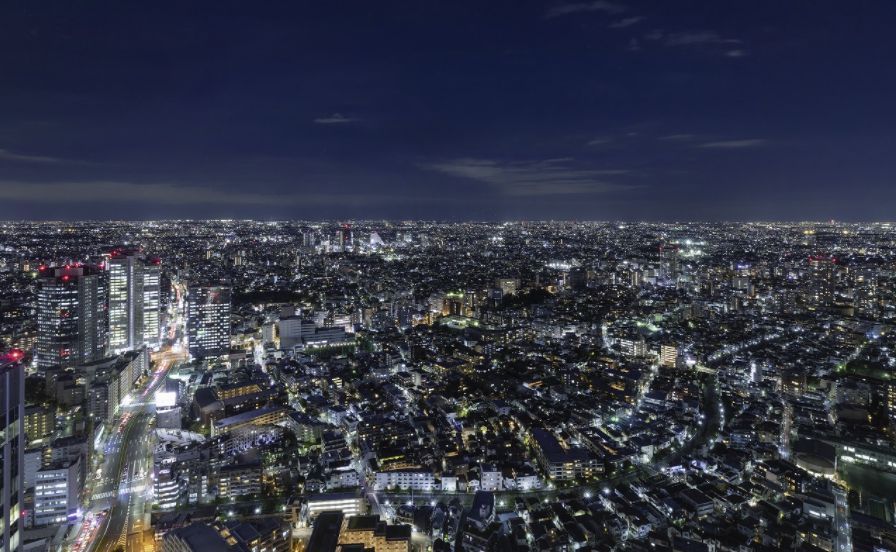 近くにラ・トゥール新宿グランドあり