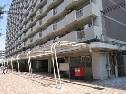 近くの墨田立花団地内郵便局まで215m（徒歩3分）