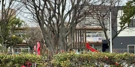 近くの神明緑地まで172m(徒歩3分)
