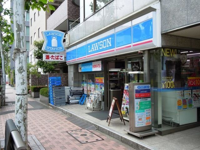 近くのローソン 赤坂九丁目店まで216m（徒歩3分）