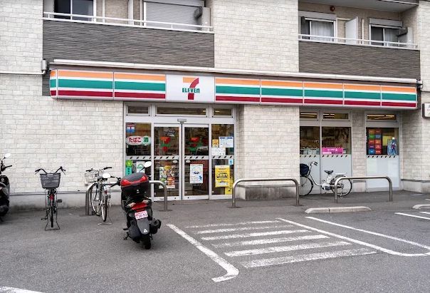 近くのセブンイレブン 墨田立花4丁目店まで392m（徒歩5分）