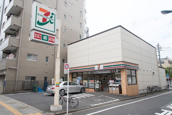 近くのセブンイレブン 北区田端3丁目店まで169m（徒歩3分）