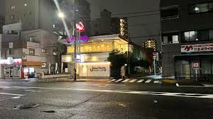 近くのジョナサン 菊川店まで327m（徒歩5分）