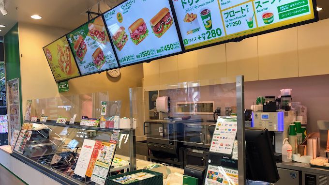 近くのサブウェイ 芝大門ファミリーマート店まで61m（徒歩1分）