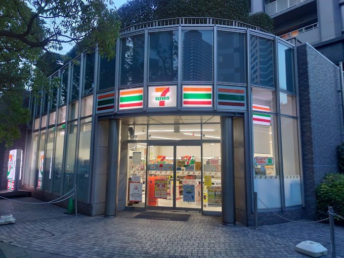 近くのセブンイレブン 中央区佃2丁目店まで52m（徒歩1分）