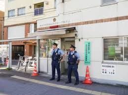 近くの富坂警察署千石一丁目交番まで620m（徒歩8分）