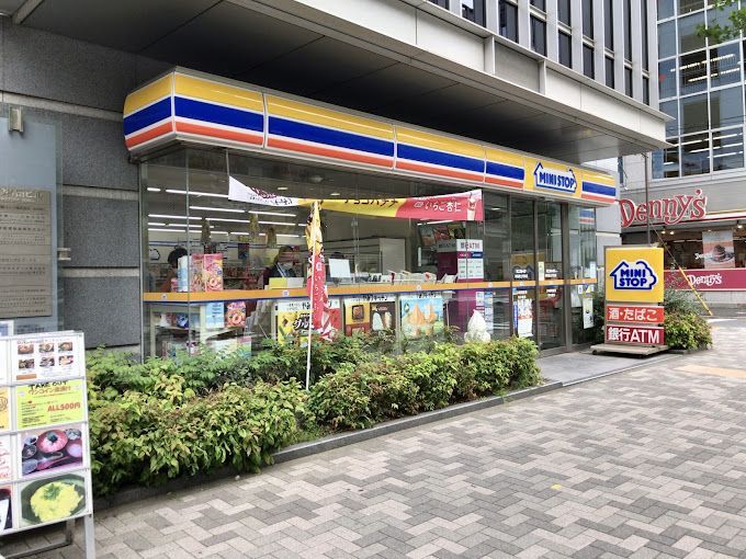 近くのミニストップ 神田美土代町店まで118m（徒歩2分）