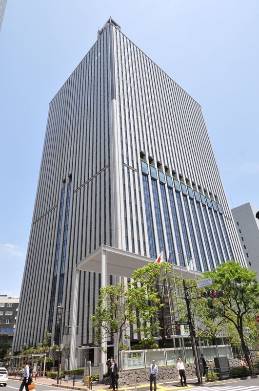 近くの千代田区役所まで229m（徒歩3分）