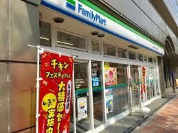近くのファミリーマート 銀座昭和通り店まで88m（徒歩2分）