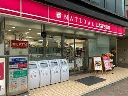 近くのナチュラルローソン NL銀座並木通店まで112m（徒歩2分）