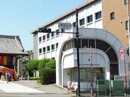 近くの大塚警察署護国寺前交番まで437m（徒歩6分）