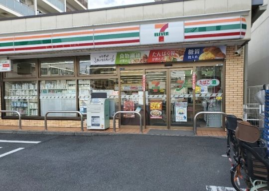 近くのセブンイレブン 江東亀戸7丁目店まで70m（徒歩1分）