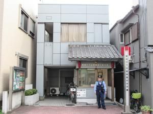 近くの下谷警察署初音交番まで312m（徒歩4分）