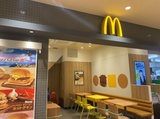 近くのマクドナルド KAMEIDOCLOCK店まで762m（徒歩10分）