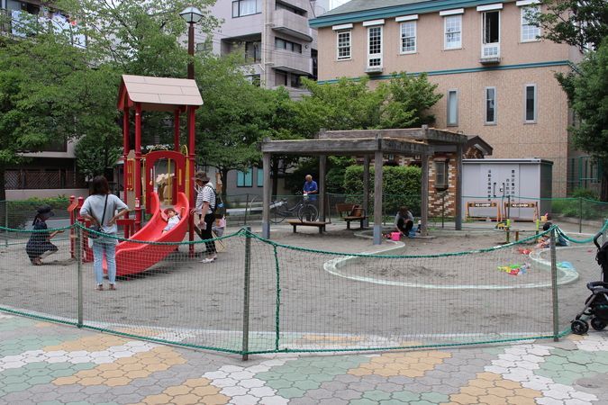 近くのささのは児童遊園まで365m（徒歩5分）