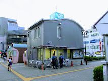 近くの小松川警察署瑞江駅前交番まで315m（徒歩4分）