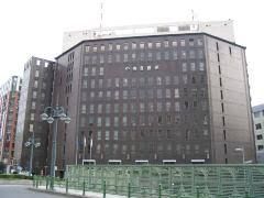 近くの中央区役所 新富分庁舎まで225m（徒歩3分）