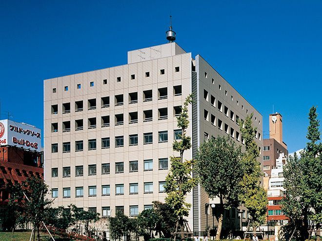 近くの中央警察署まで570m（徒歩8分）