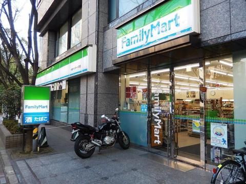 近くのファミリーマート 大森ベルポート前店まで220m(徒歩3分)