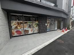 近くのまいばすけっと本千葉駅東まで371m(徒歩5分)