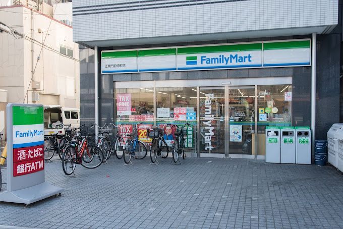 近くのファミリーマート 江東門前仲町店まで53m（徒歩1分）