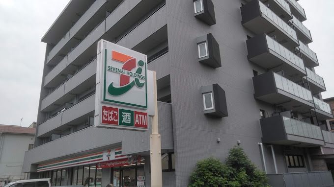 近くのセブンイレブン 江東塩浜店まで127m（徒歩2分）
