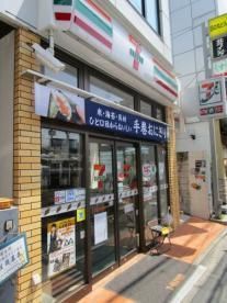 近くのセブンイレブン 豊島南大塚2丁目店まで195m（徒歩3分）