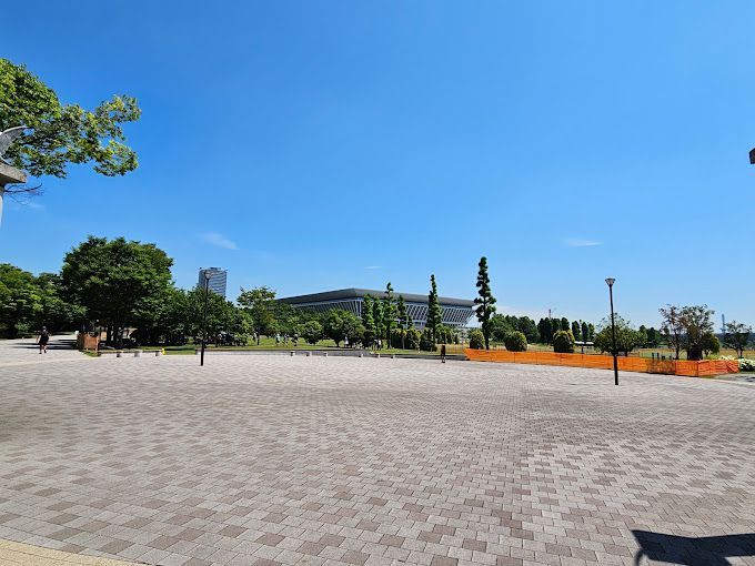 近くの辰巳の森海浜公園 多目的広場まで284m（徒歩4分）