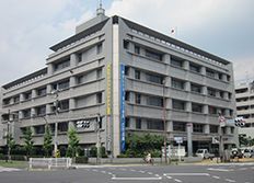 近くの綾瀬警察署まで383m(徒歩5分)