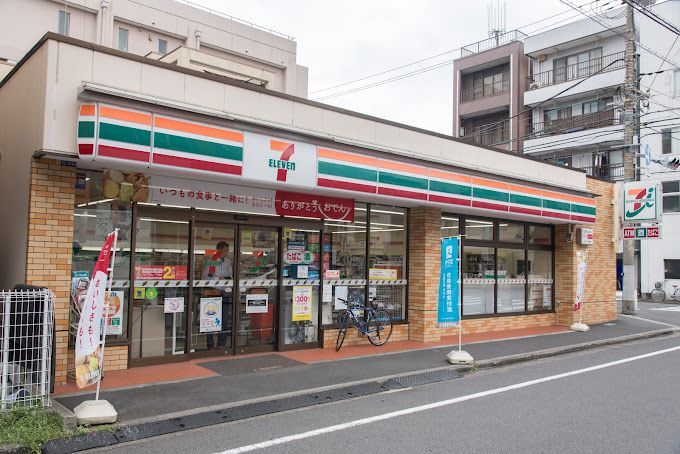 近くのセブンイレブン 墨田菊川1丁目店まで163m（徒歩3分）