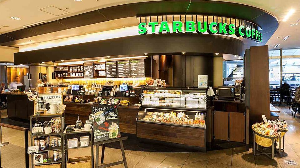 近くのスターバックスコーヒー 六本木ヒルズ ウエストウォーク店まで453m（徒歩6分）
